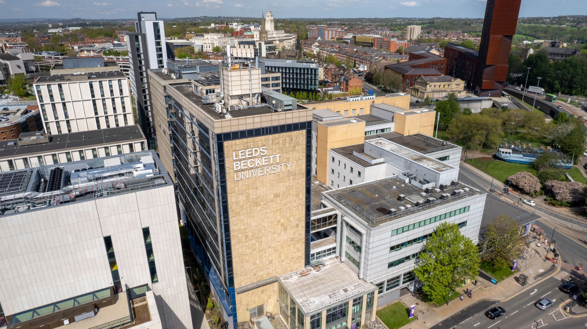 Leeds terminliste og sesongoversikt