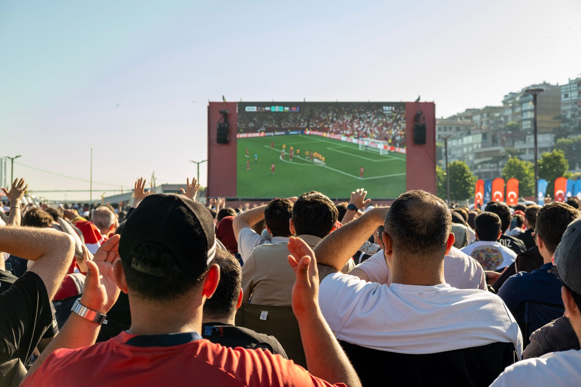 Hvor kan du se engelsk ligacup kamper på TV